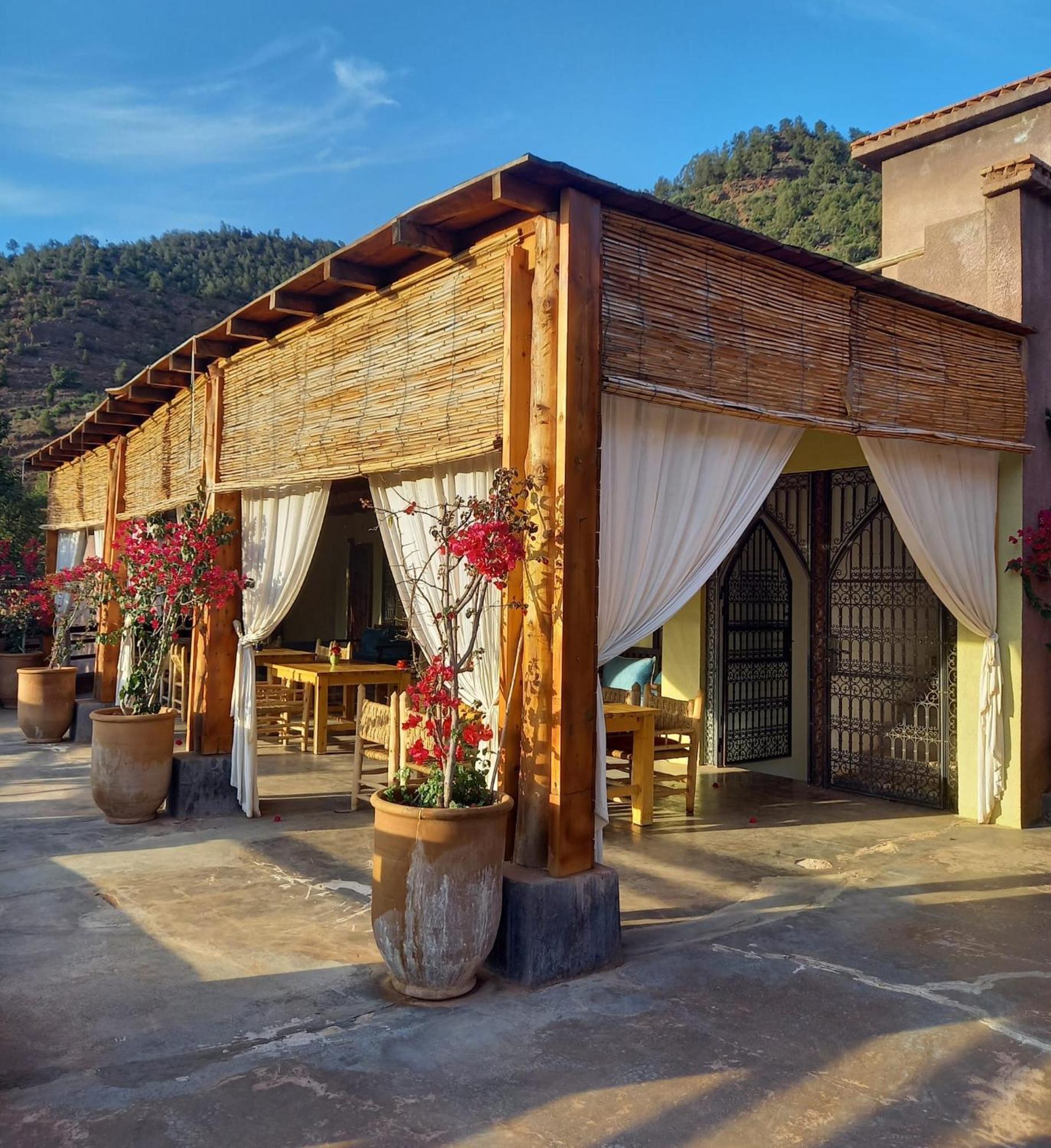 Ourika Timalizene Le Jardin Des Delices Hotel Tamezindert Exterior foto